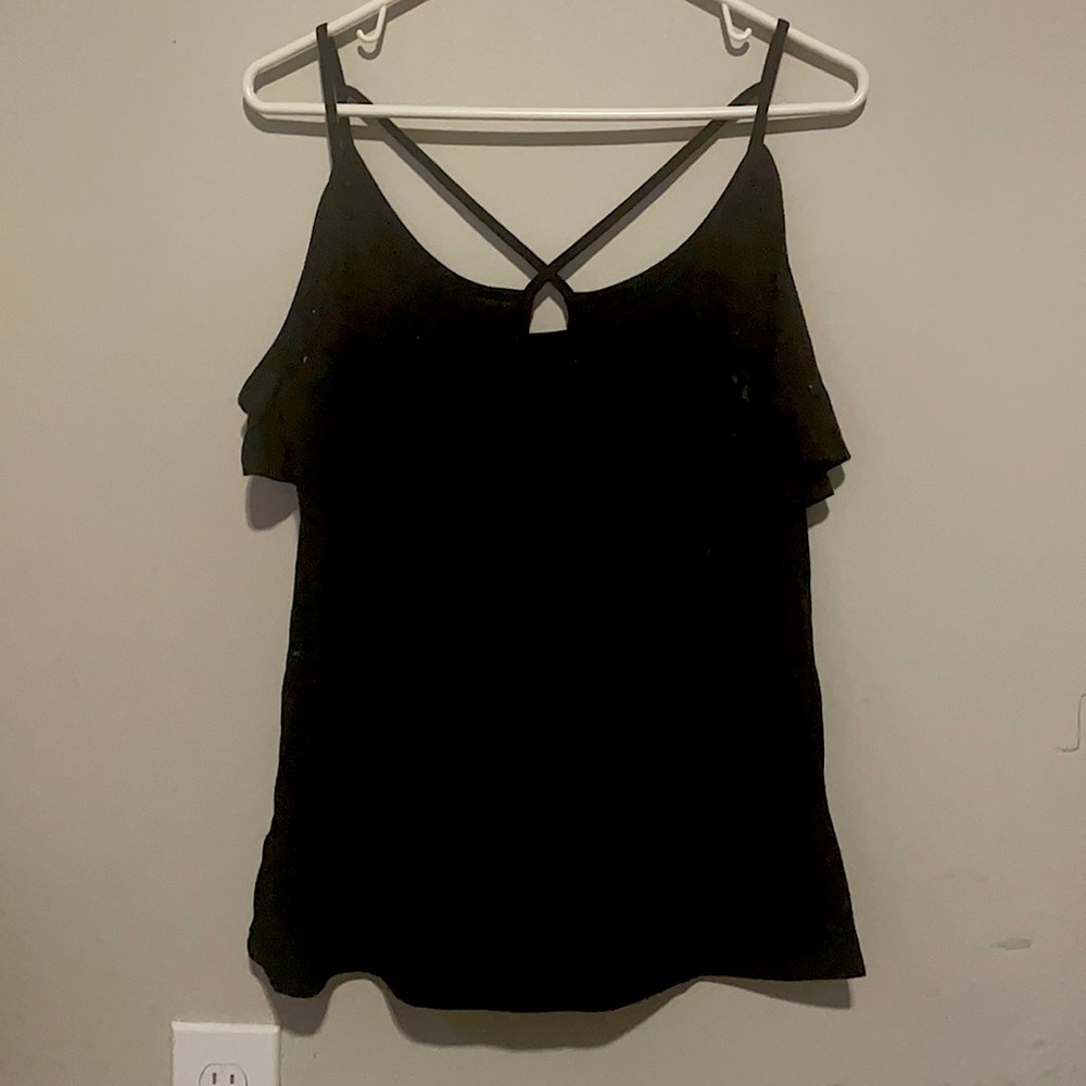 Cold shoulder SO black shirt